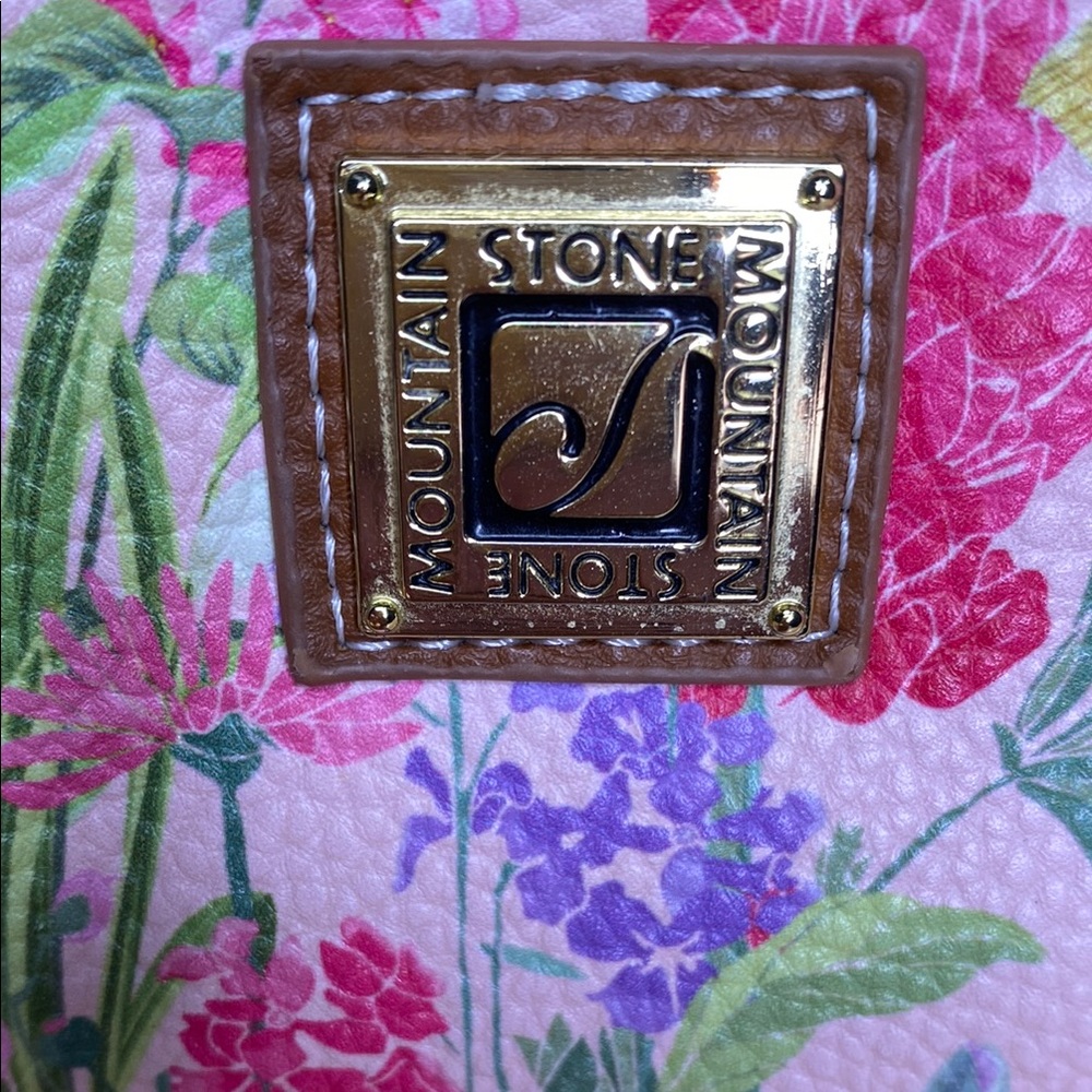 Stone Mountain Pink Floral Butterfly Wallet - Picture 3 of 8